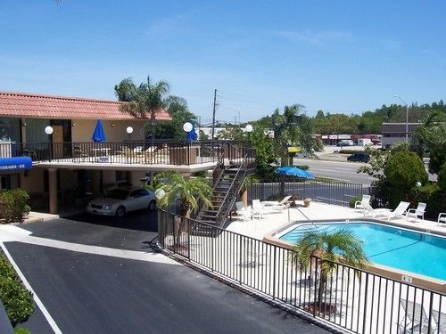 Tarpon Shores Inn Tarpon Springs Bagian luar foto