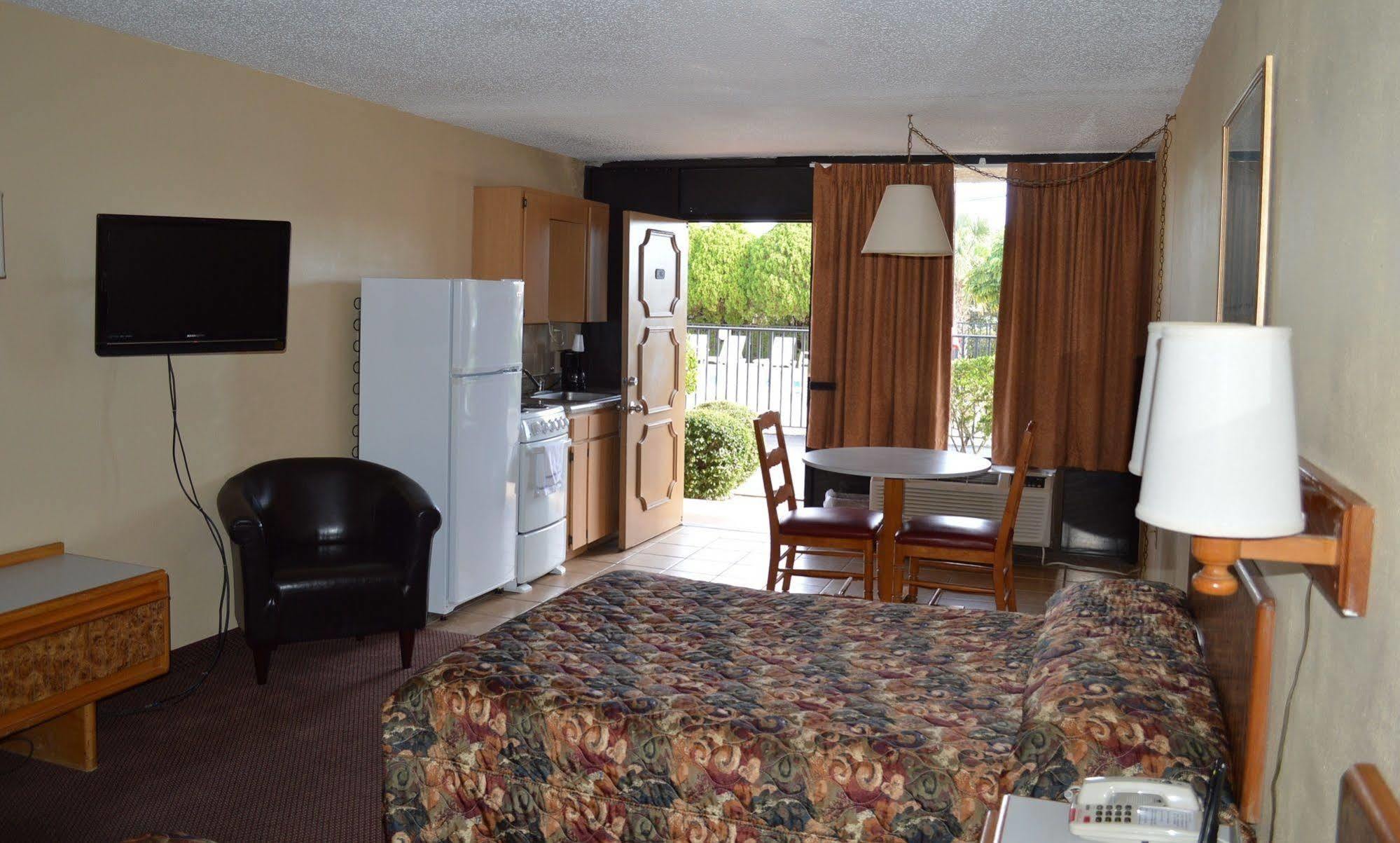 Tarpon Shores Inn Tarpon Springs Bagian luar foto